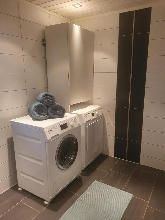 Idyllisk Sjohus Pa Naurstad Bodo Luaran gambar
