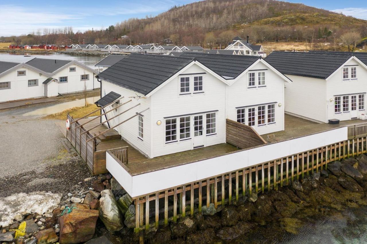 Idyllisk Sjohus Pa Naurstad Bodo Luaran gambar